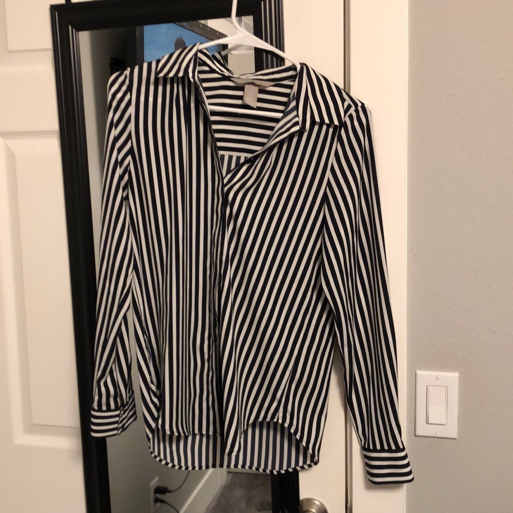 H&M button up blouse